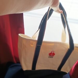 LANDS END LARGE CANVA TOTE BAG❤️🌺🐝